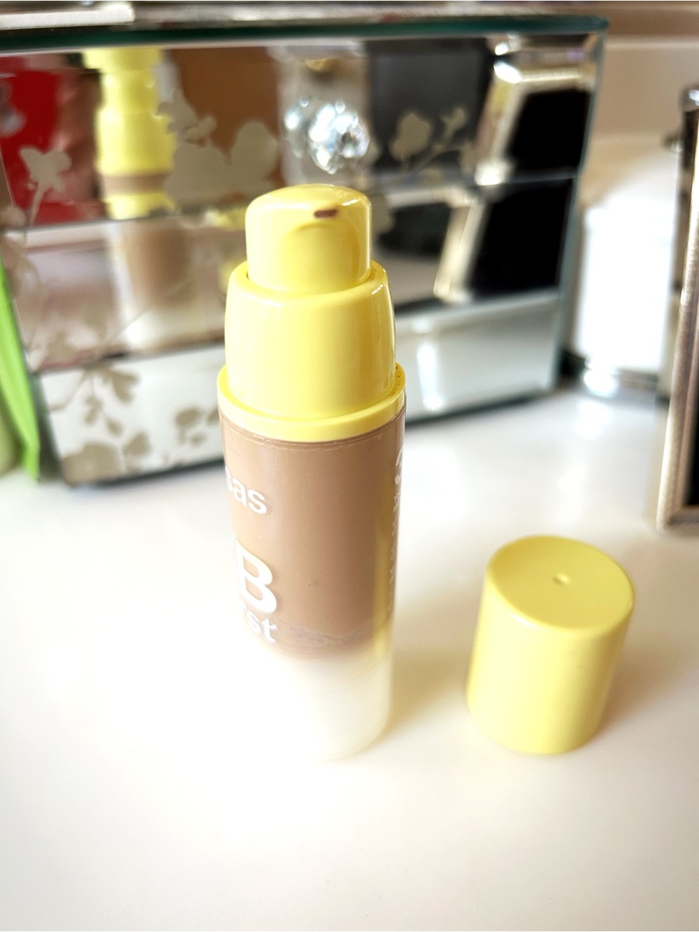 Kosas BB Burst Primer-Tinted Moisturizer Serum 30 - Picture 3 of 7